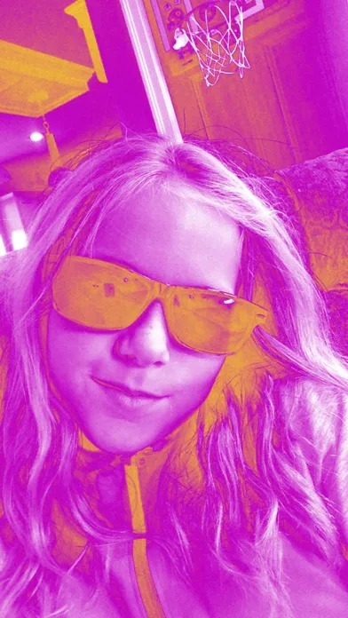 Tangkapan skrin Glow Camera - Take Cool Neon Glam Selfie Photos