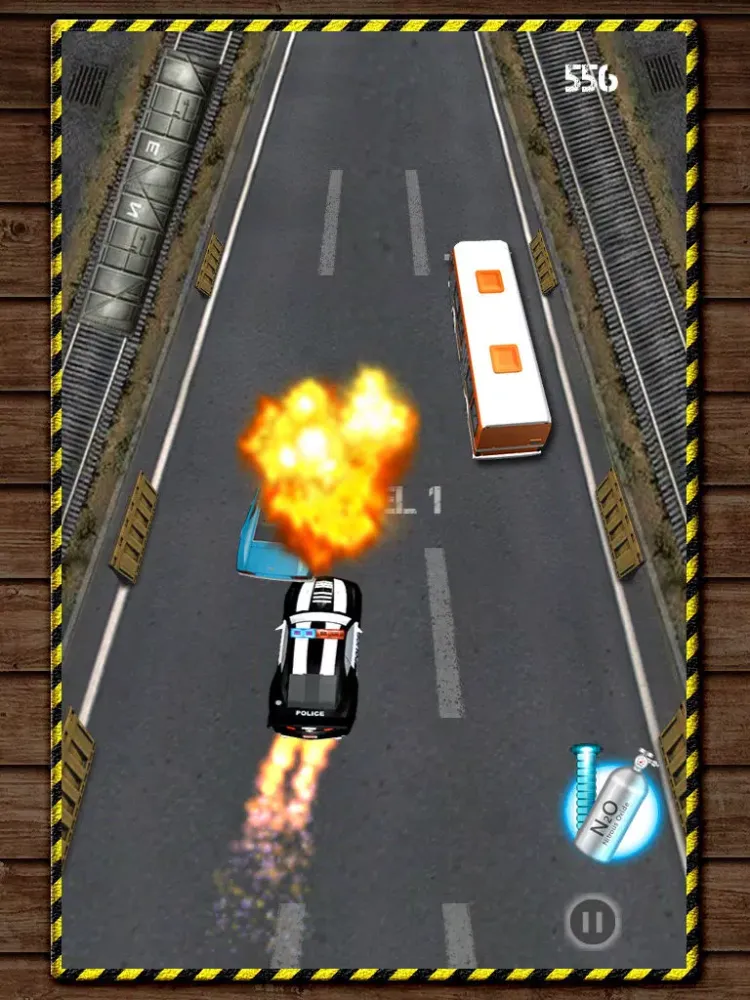 Action Police Car Street Race - Nitro Cops Extreme Heat iPad  स्क्रीनशॉट