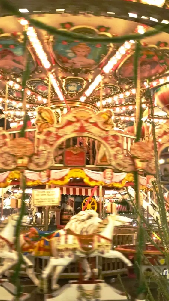 ภาพหน้าจอของ VR Christkindlmarket Nuremberg Virtual Reality 360