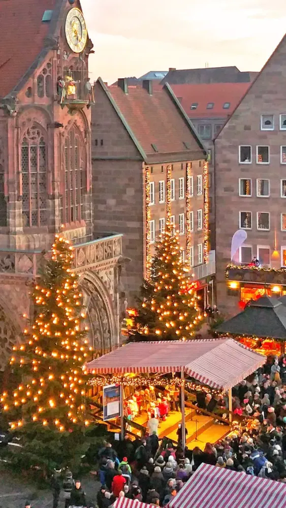 ภาพหน้าจอของ VR Christkindlmarket Nuremberg Virtual Reality 360