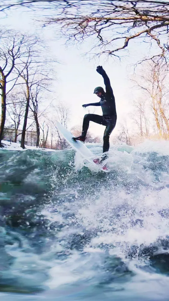 VR Extreme Ice River Surfing Virtual Reality 360應用截圖