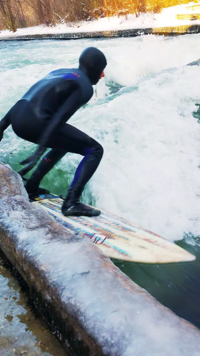 VR Extreme Ice River Surfing Virtual Reality 360应用截图