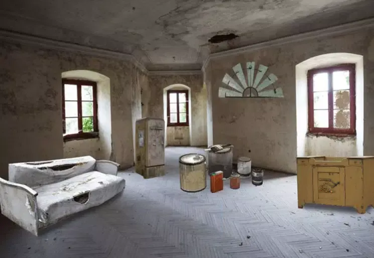 Mystery Abandoned Workshop Screenshots