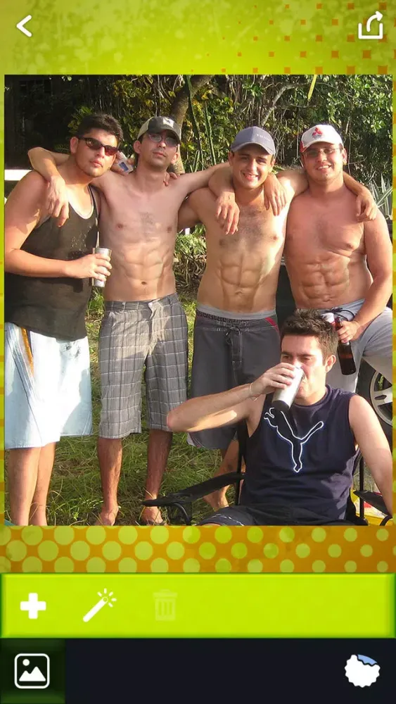 Ảnh chụp màn hình của Six Pack Photo Editor – Get Gym Body and Add Perfect Abs to Your Belly with Cool Camera Stickers