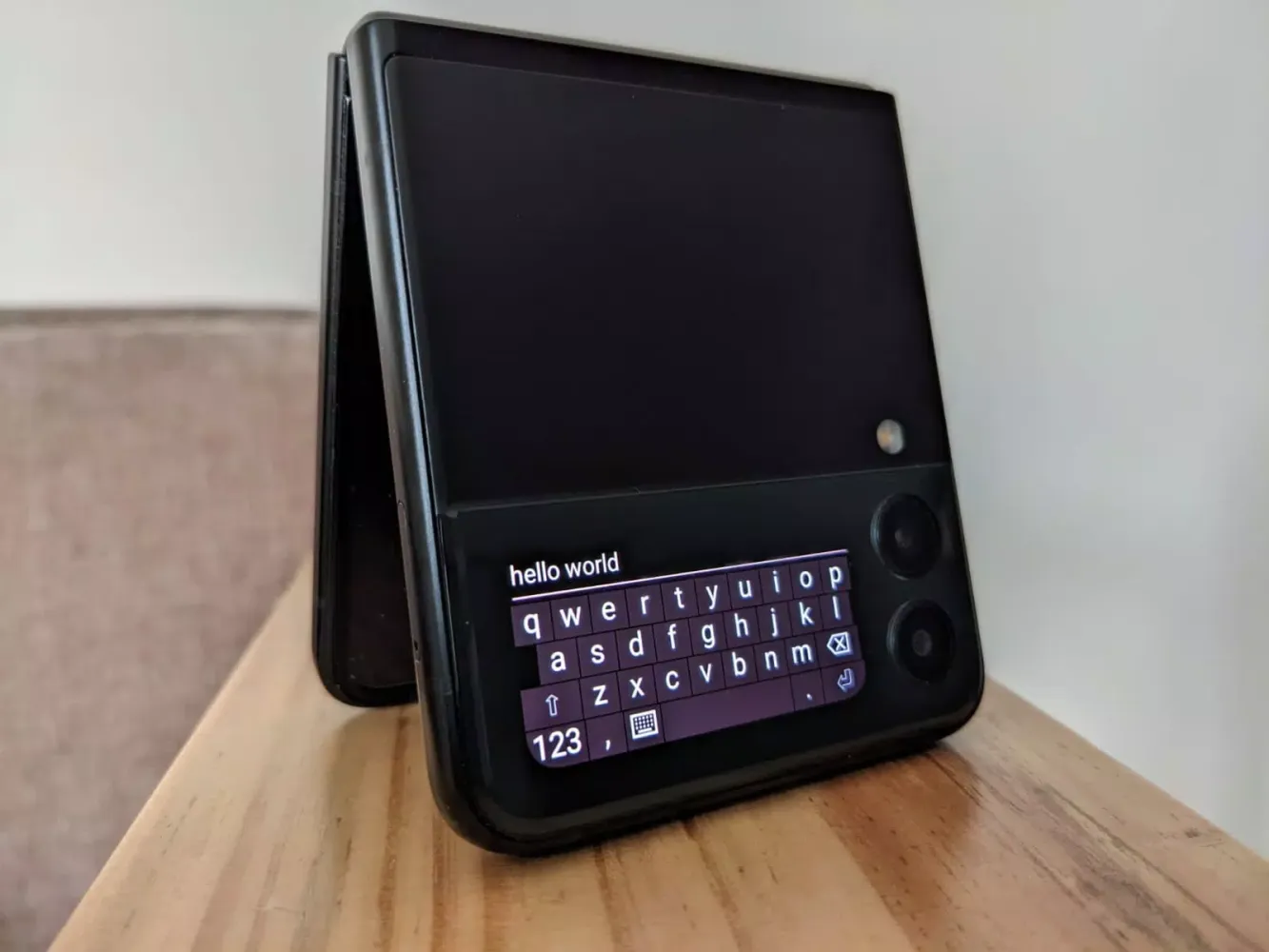 CoverScreen OS应用截图