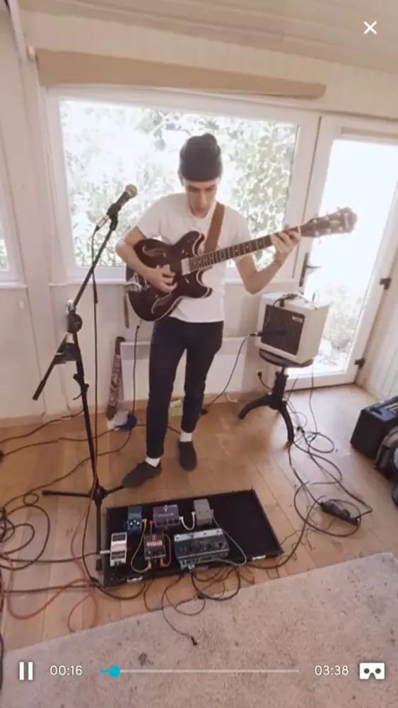 VR Sessions - Virtual Reality Music Channel应用截图