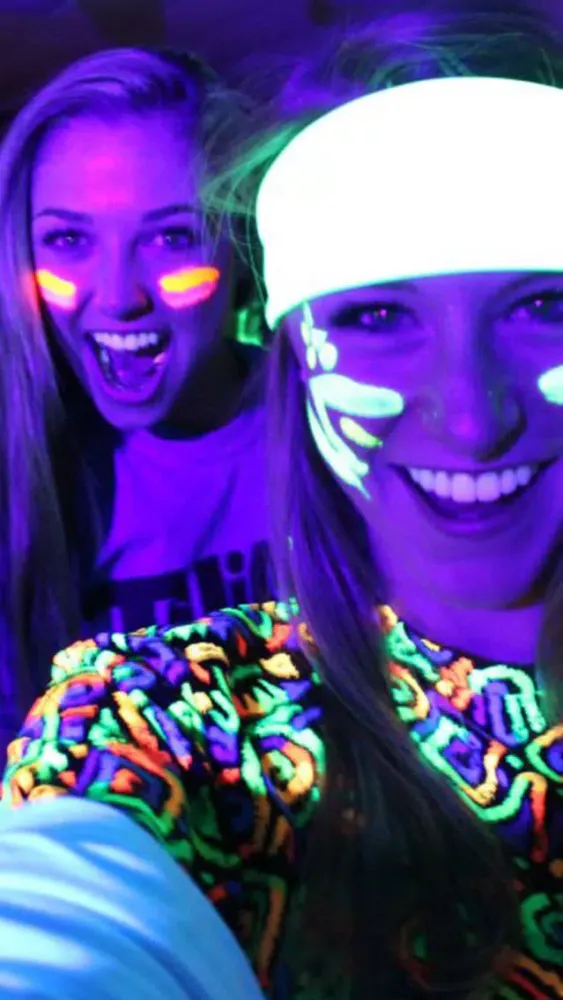 Black Light Vision Camera Pro Screenshots