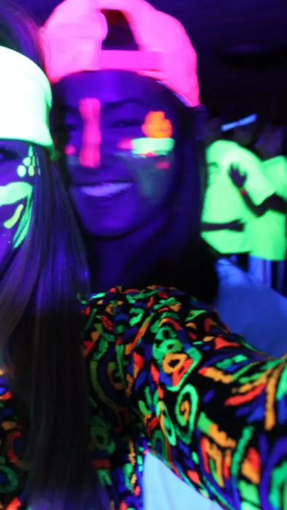 Black Light Vision Camera Pro Screenshots