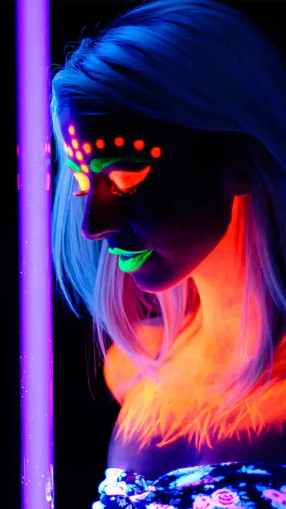 Black Light Vision Camera Pro Screenshots