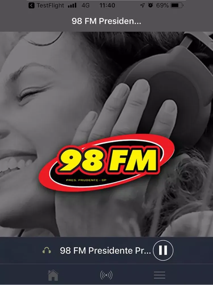 Capturas de pantalla de 98 FM - Presidente Prudente iPad 