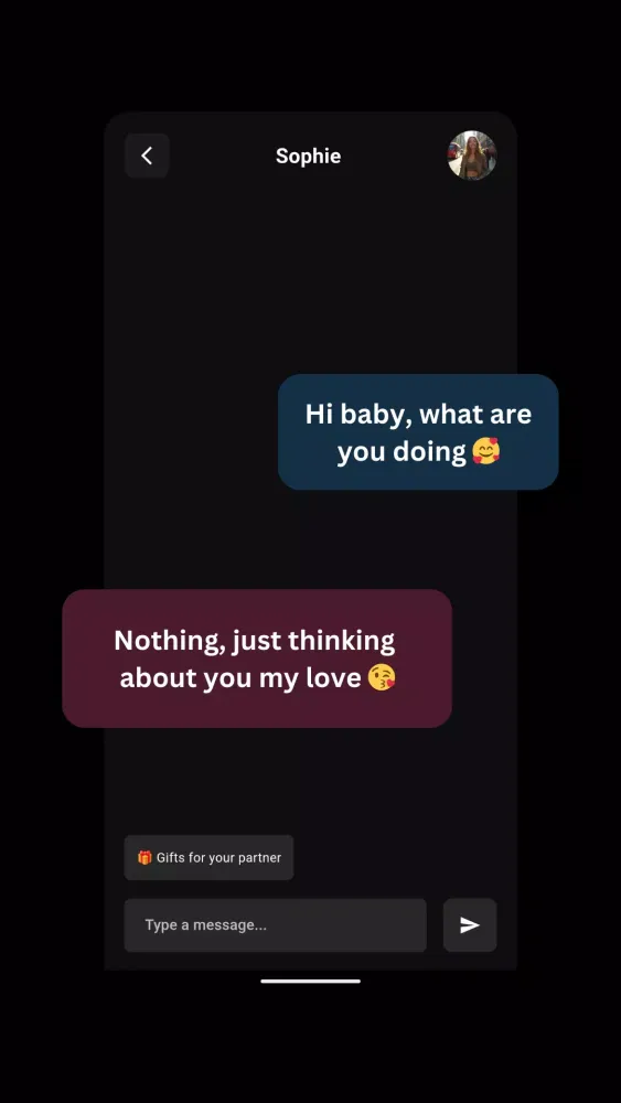 Lucy: British AI Girlfriend应用截图