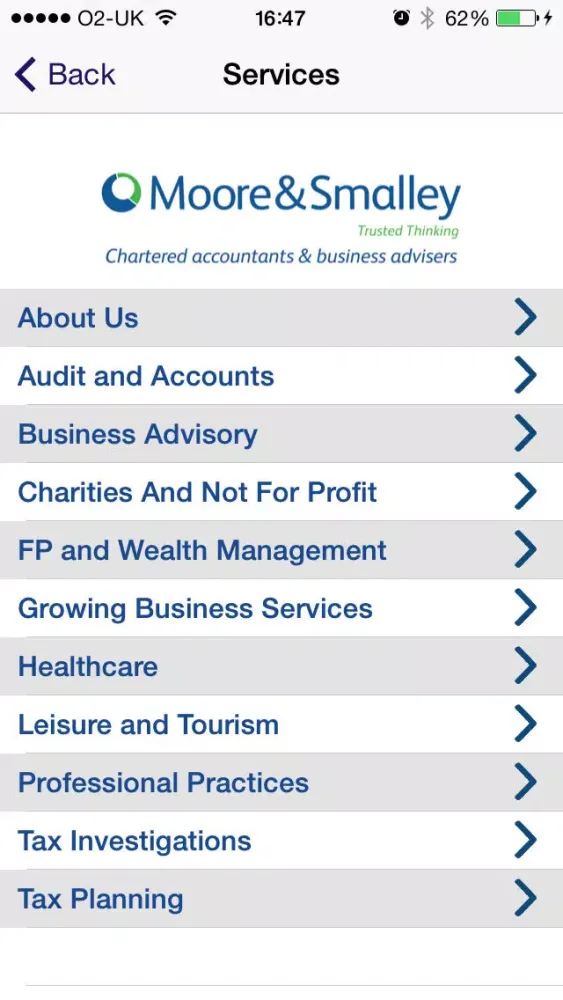 Tangkapan skrin Moore and Smalley Chartered Accountants UK