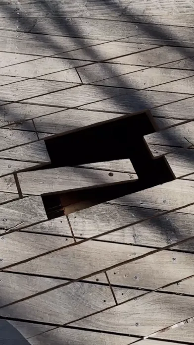 Скриншоты Through the Cracks
