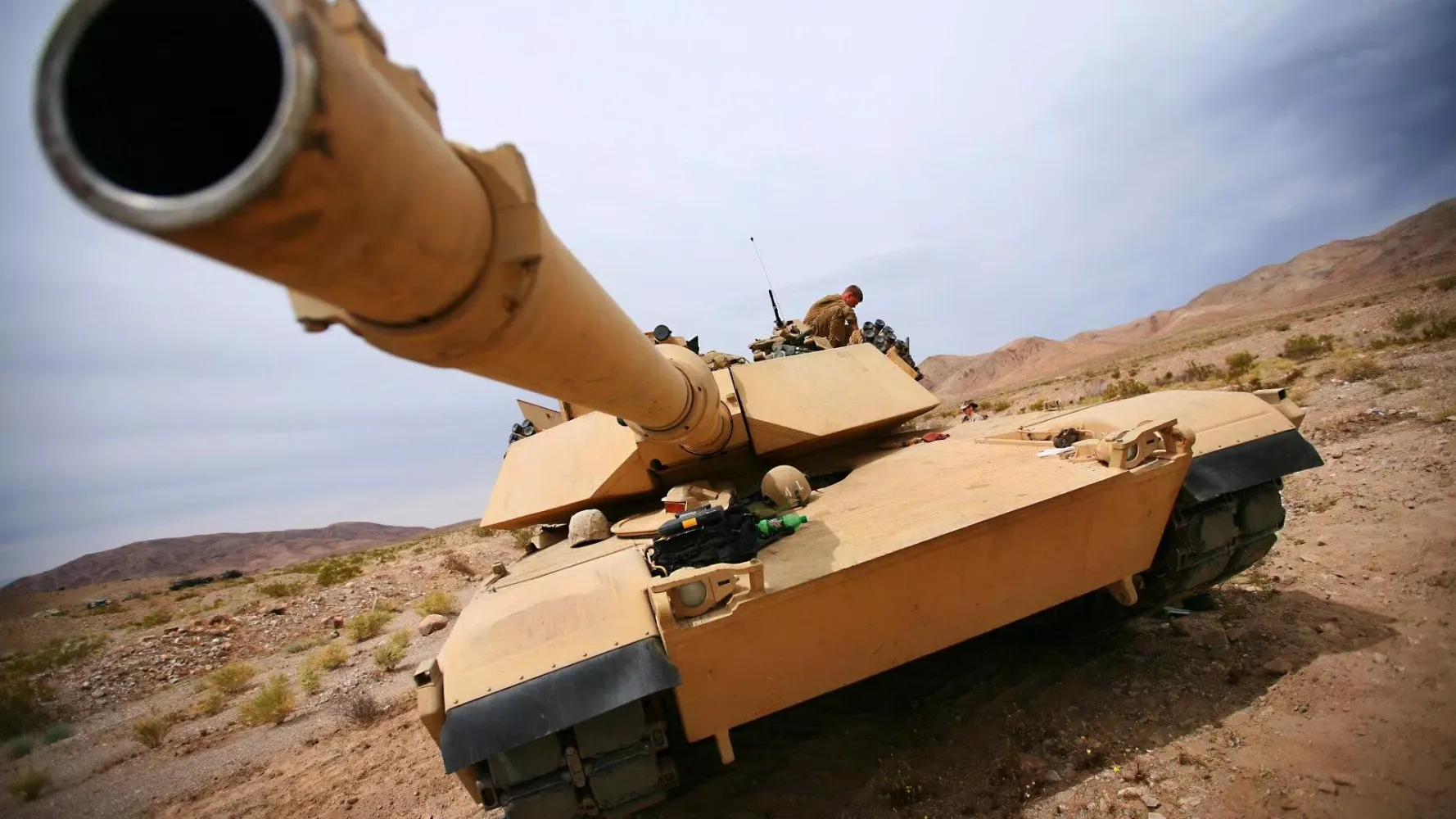 Capturas de tela do The military power of tank
