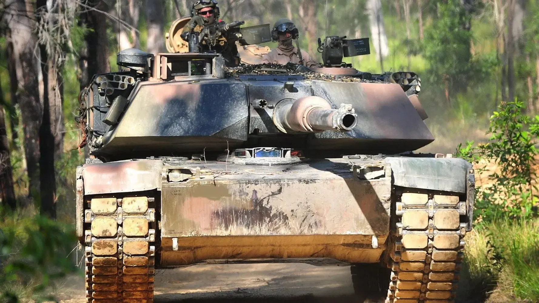 Capturas de tela do The military power of tank