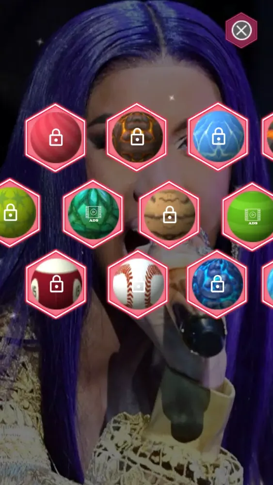 ภาพหน้าจอของ Cardi B Tiles Hop