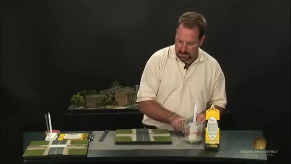 تصاویر How To Build A Model Train Village