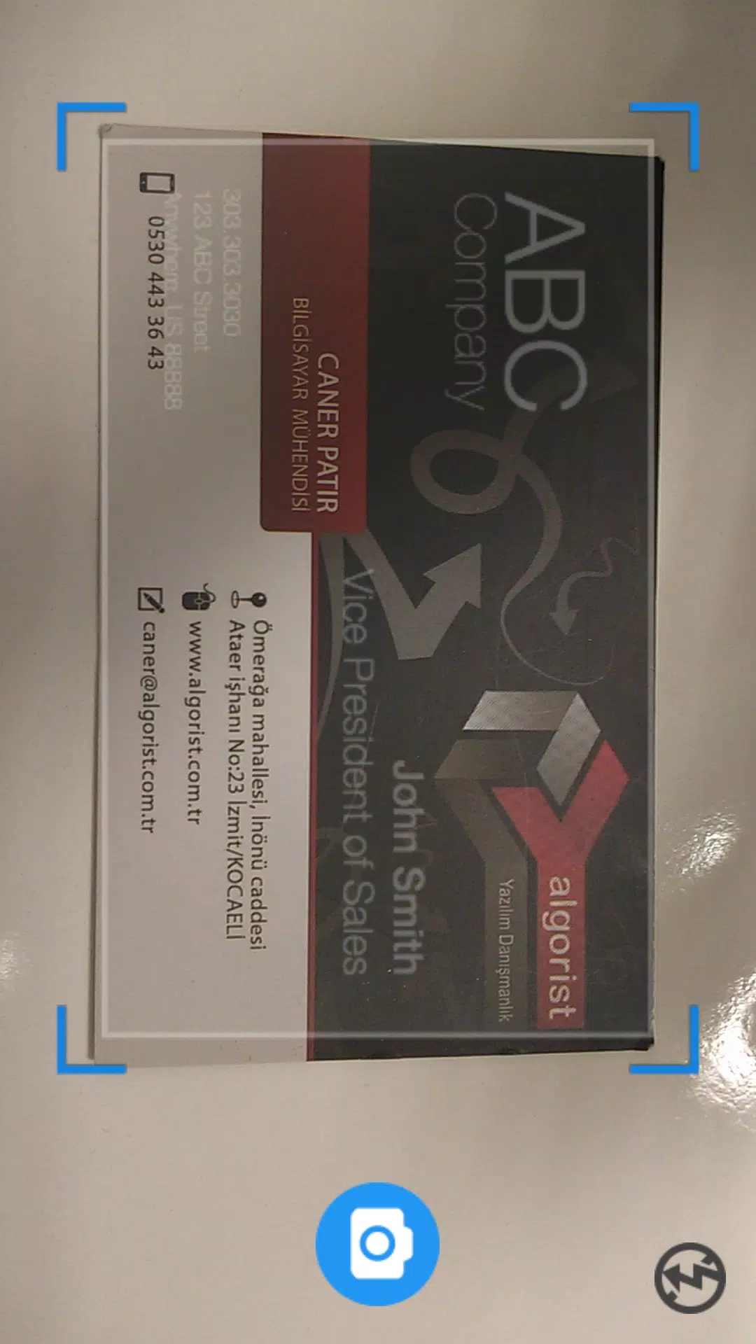 Tangkapan layar Bizgrapp - Business Card Read