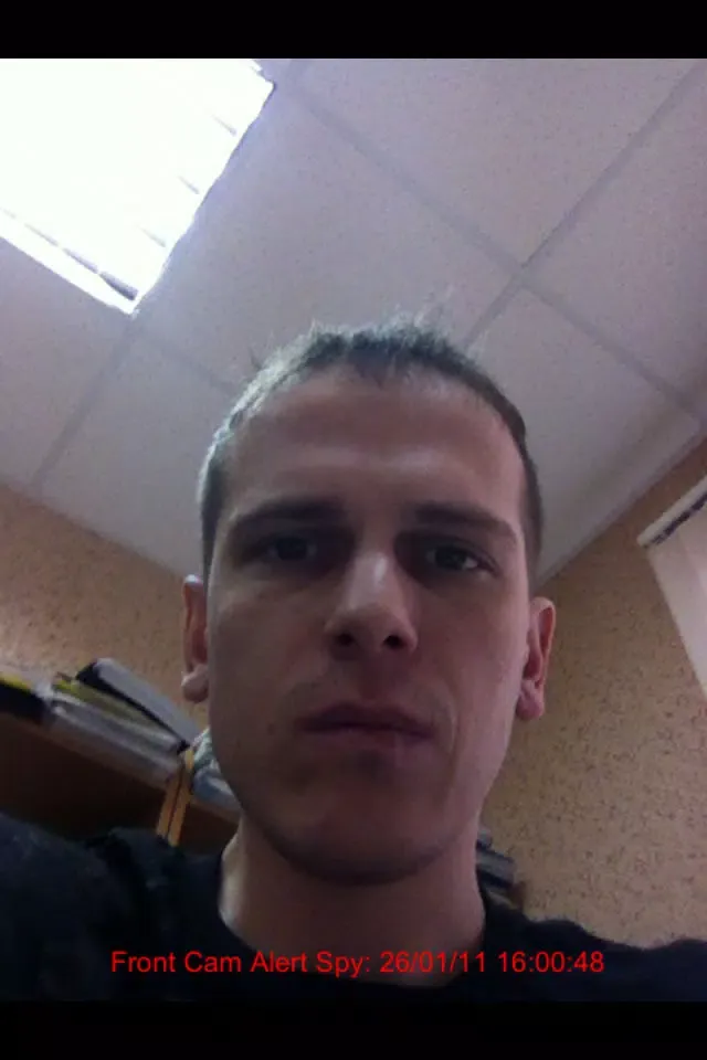Capturas de pantalla de Front Cam Alert Spy