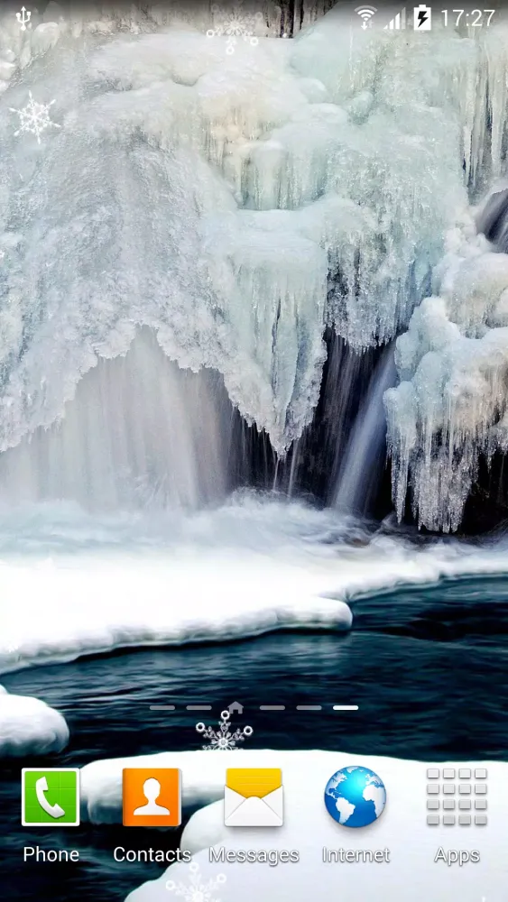 Ảnh chụp màn hình của Winter Waterfalls Wallpaper