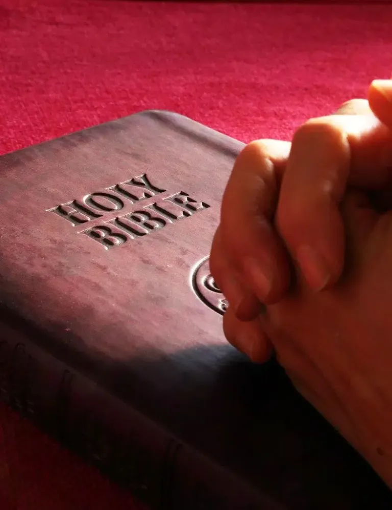The Holy Bible Screenshots
