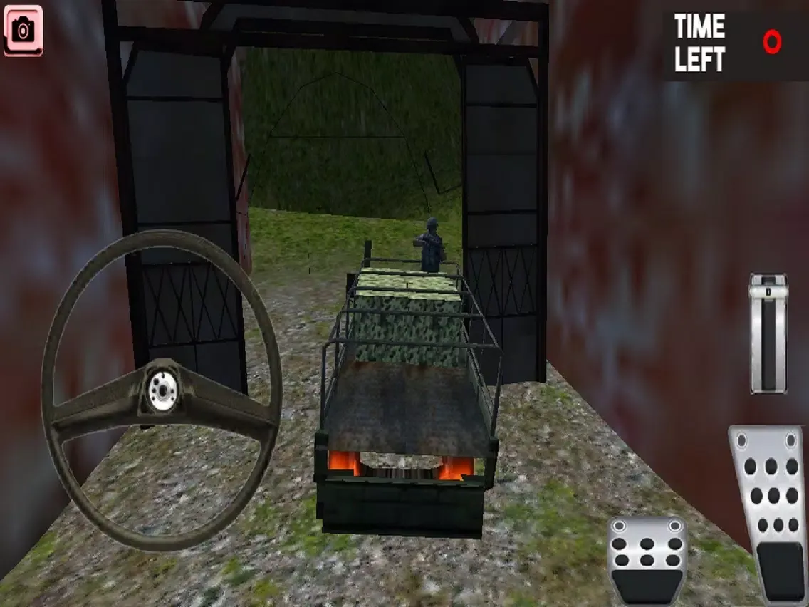 ภาพหน้าจอของ Army Cargo Transport Drive iPad 