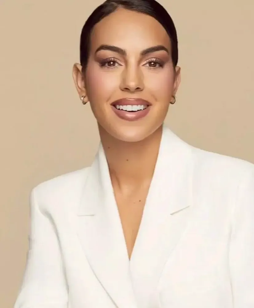 Capturas de pantalla de Georgina خلفيات جورجينا