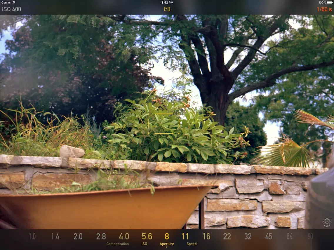 Lux - Professional Light Meter for Film Photography iPad  स्क्रीनशॉट