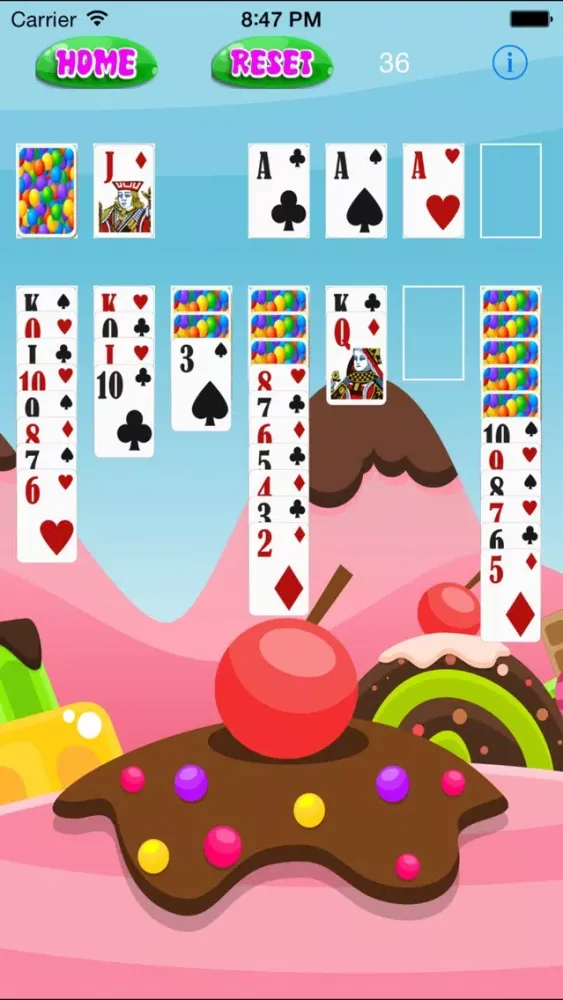 Captures d'écran de `` A Sweet Candy Solitaire - Patience and Skill Card Game