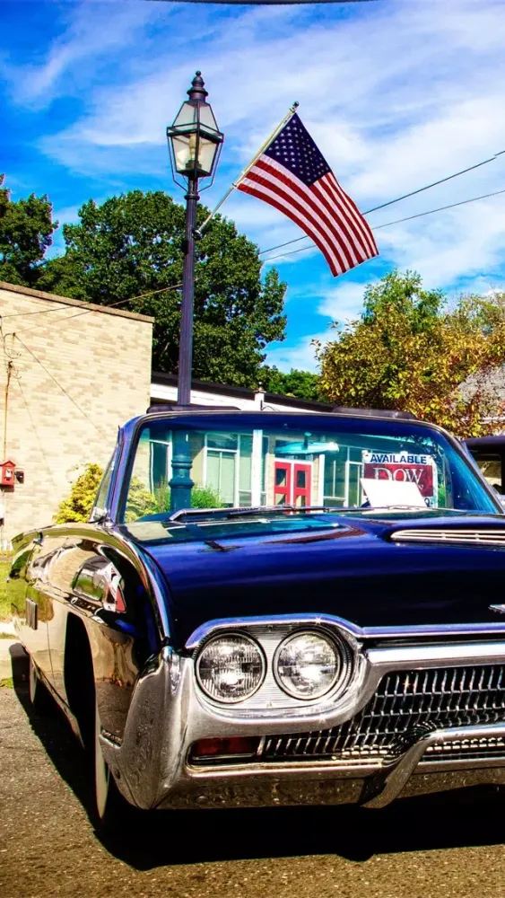 ภาพหน้าจอของ Cars Wallpapers: Classic, Luxury, Racing and Vintage