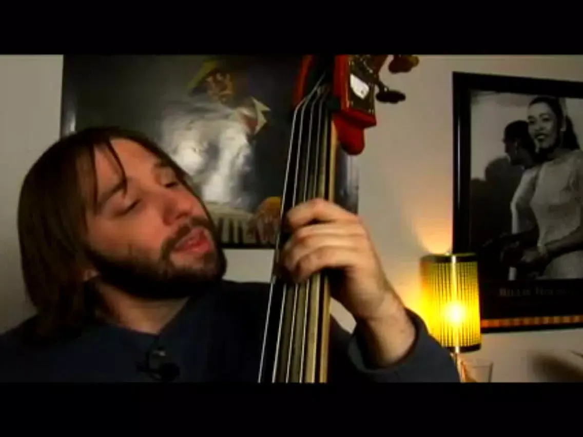 صور Learn To Play Double Bass iPad 