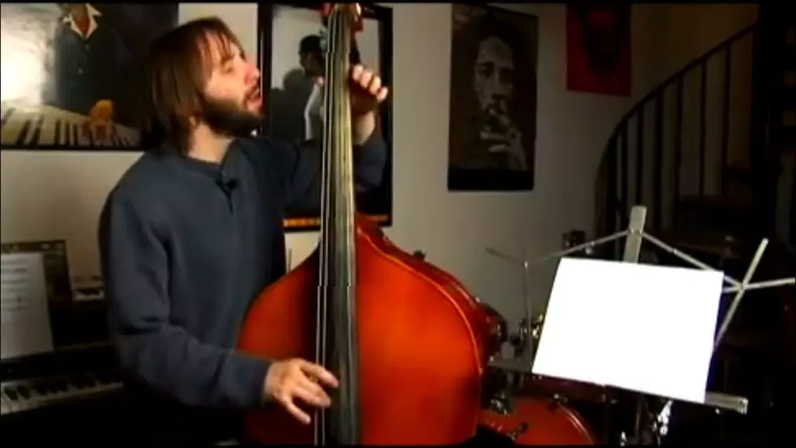 صور Learn To Play Double Bass