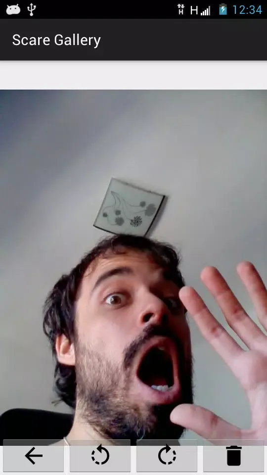 Capturas de tela do Funny phone prank with camera