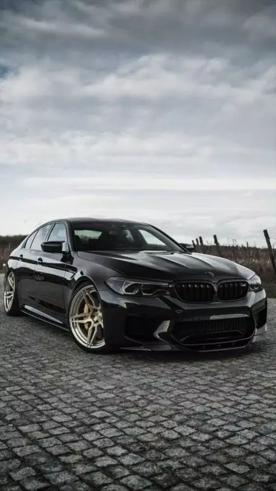 ภาพหน้าจอของ BMW 5 Series Car Wallpapers