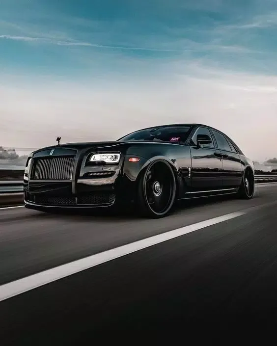 Rolls royce Phantom Wallpapers应用截图