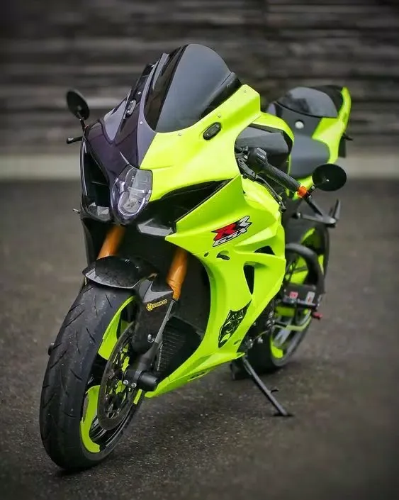 ภาพหน้าจอของ Suzuki GSX650F Wallpapers