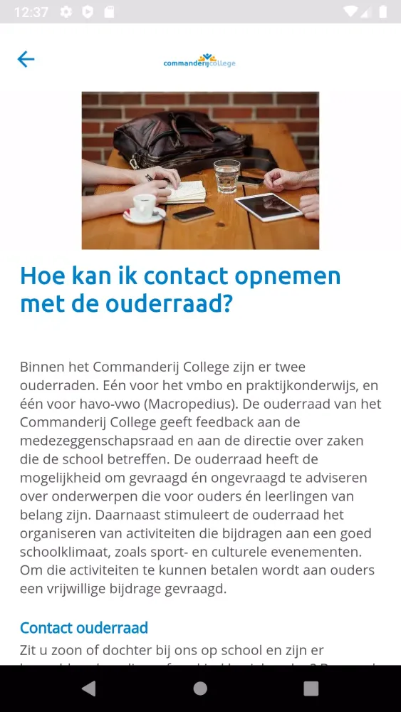 Capturas de tela do Commanderij College
