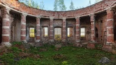 Escape Game Abandoned Orthodox Church Screenshots