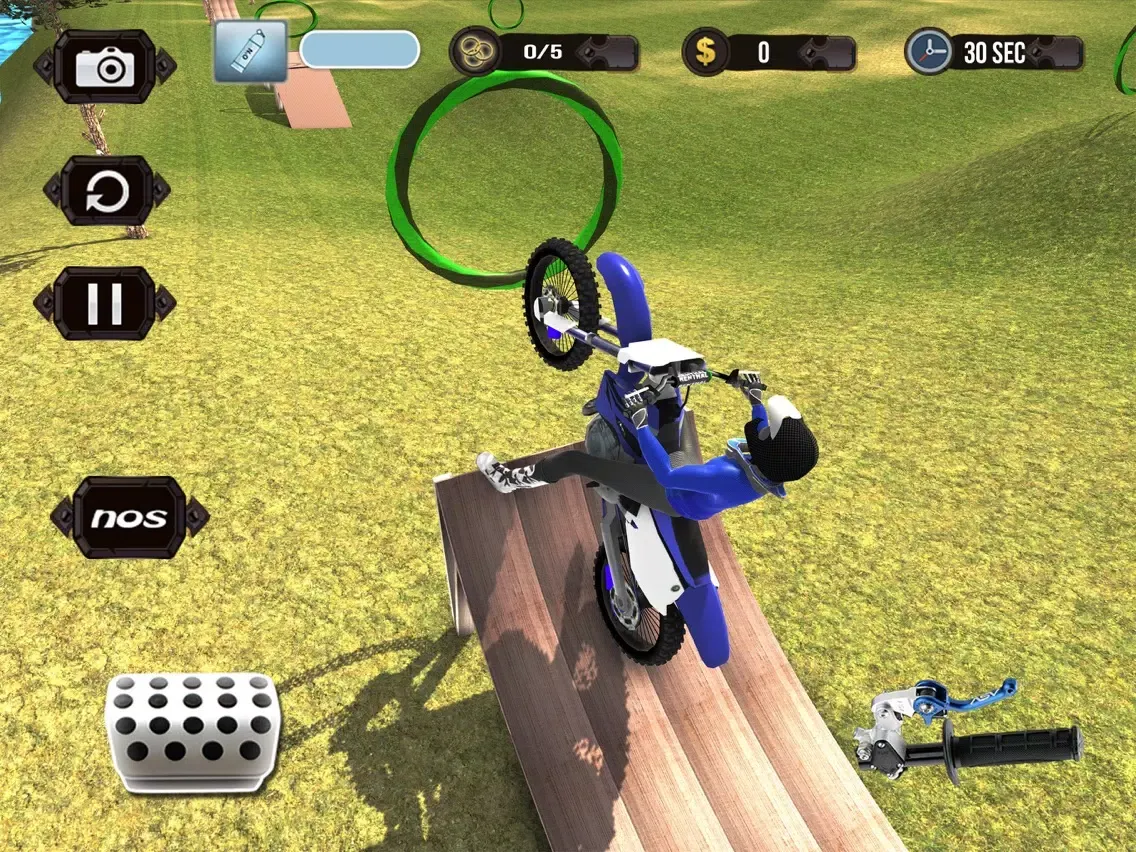 Capturas de pantalla de Stunt Bike Race-r: Top Motocross Beach Sim-ulator iPad 