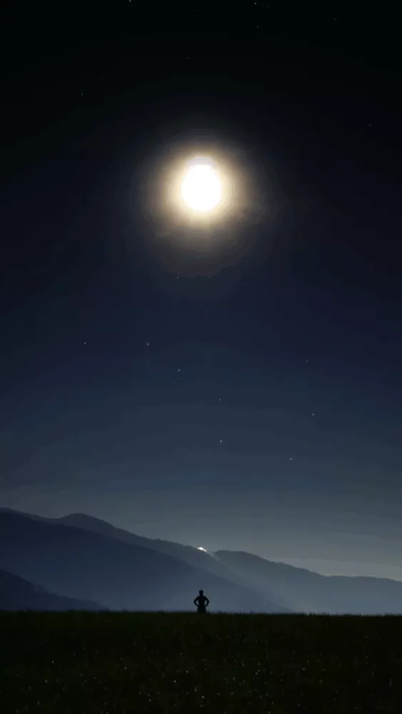 Zrzuty ekranu Moon wallpaper HD