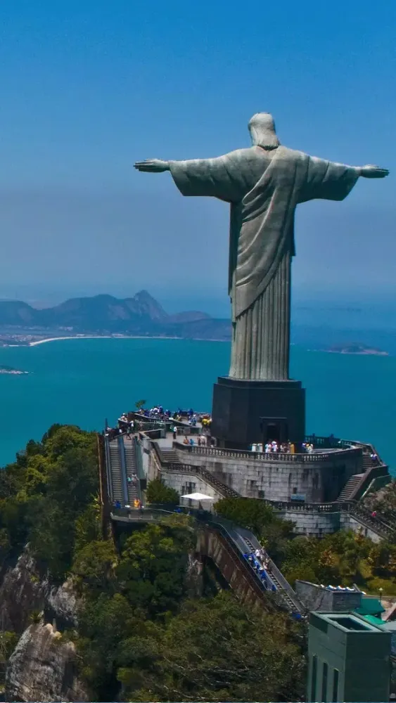 Tangkapan layar Brazil Travel