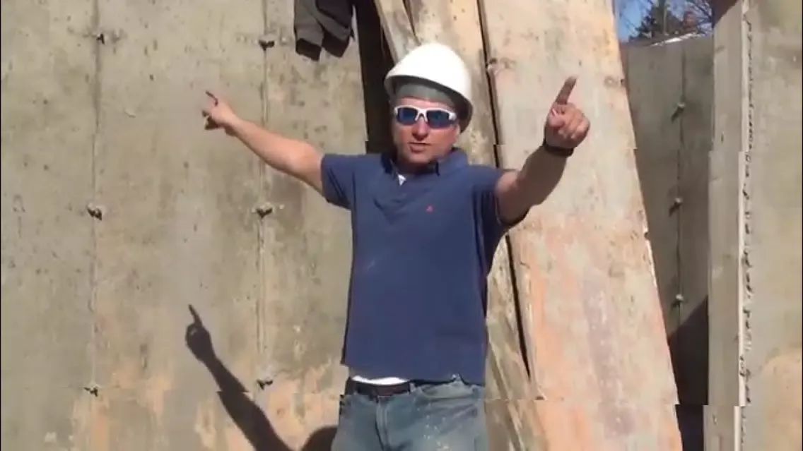 Capturas de pantalla de How To Build A House