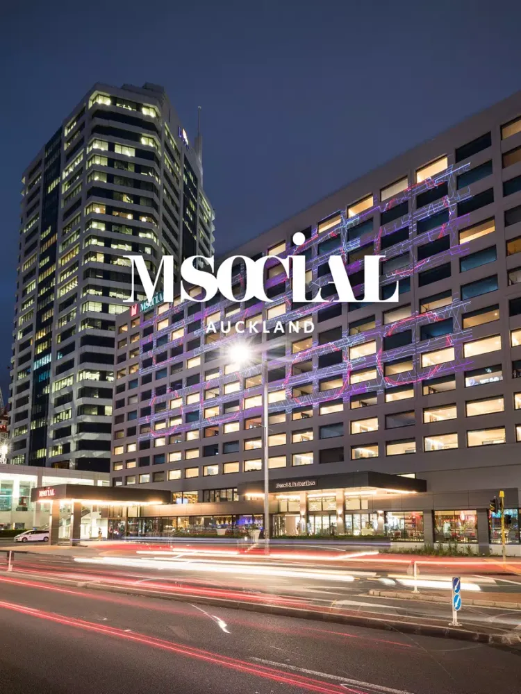 Tangkapan skrin M Social Auckland iPad 