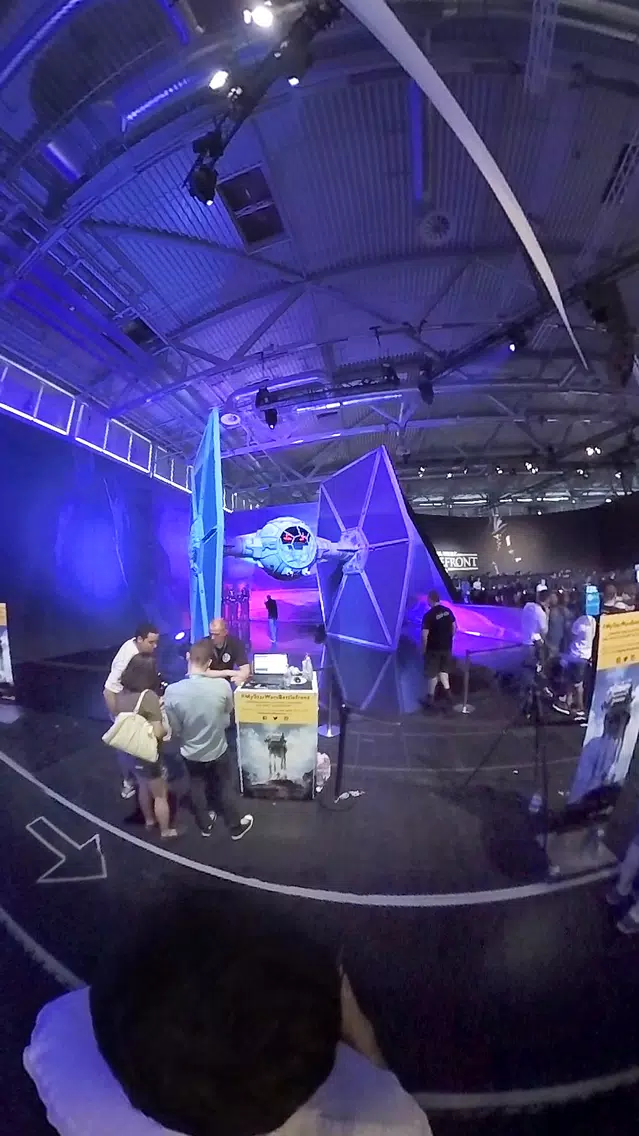 Screenshot di press360 VR trip at gamescom - Virtual Reality 360