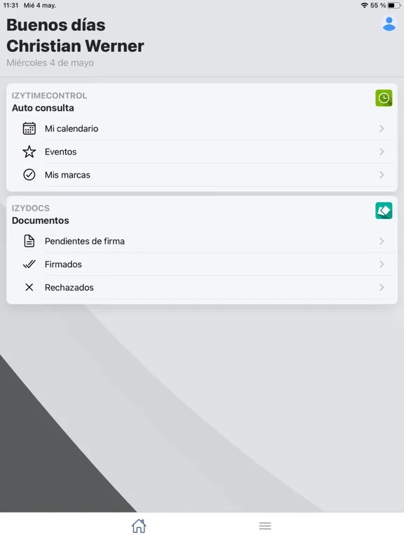 Tangkapan layar IZY APP iPad 