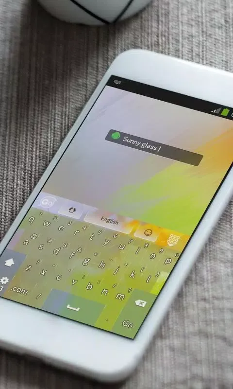 Sunny glass Keyboard Theme Screenshots
