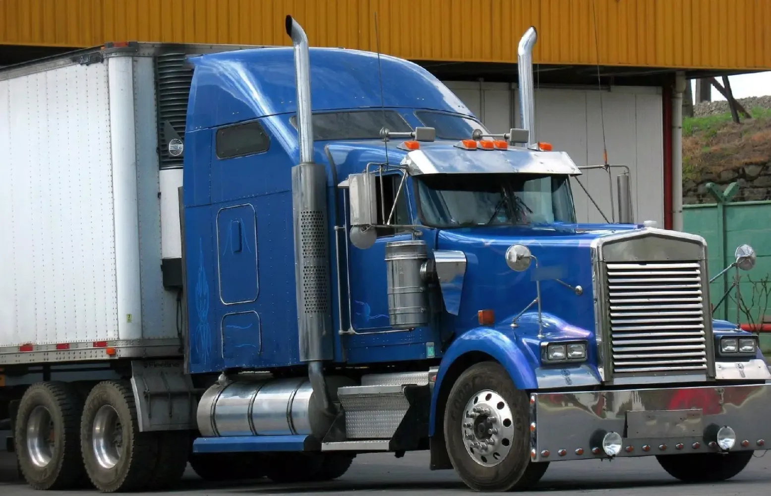 ภาพหน้าจอของ Jigsaw puzzle trailers truck