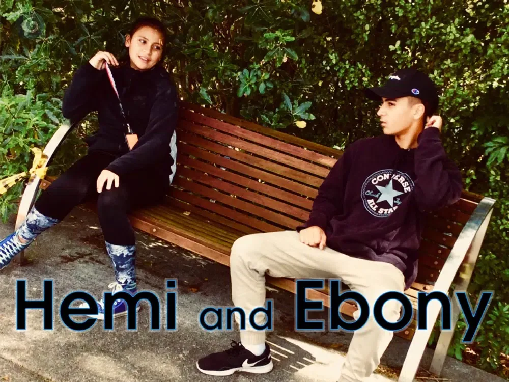 Tangkapan layar Hemi and Ebony iPad 