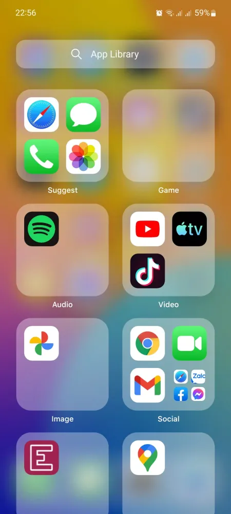 Screenshot di Launcher iPhone 16 Pro