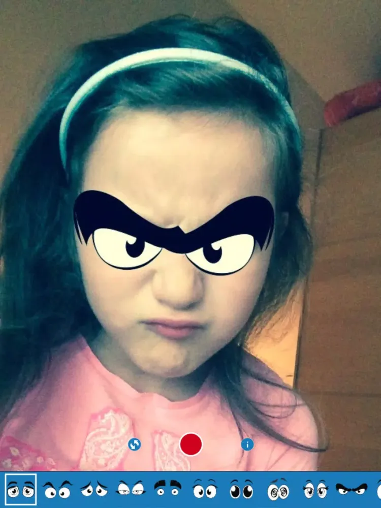 Captures d'écran de iEye - Funny Cartoon Eyes Camera iPad 